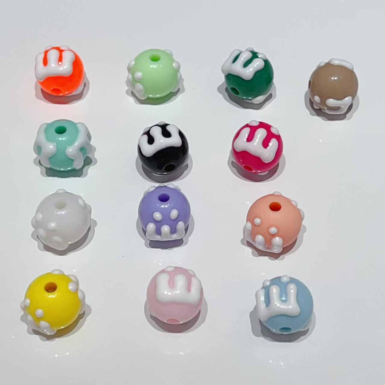 16mm Acrylic Beads, Multiple types and colors of mixed beads