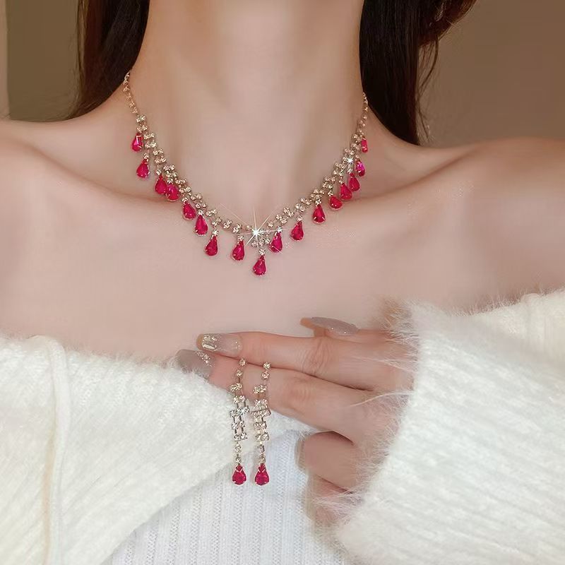 8-Types Multi layered collarbone chain, sparkling gold diamond necklace