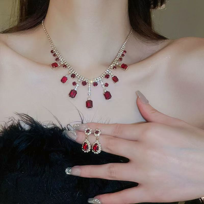 8-Types Multi layered collarbone chain, sparkling gold diamond necklace