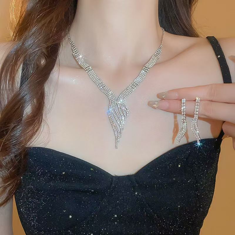 8-Types Multi layered collarbone chain, sparkling gold diamond necklace