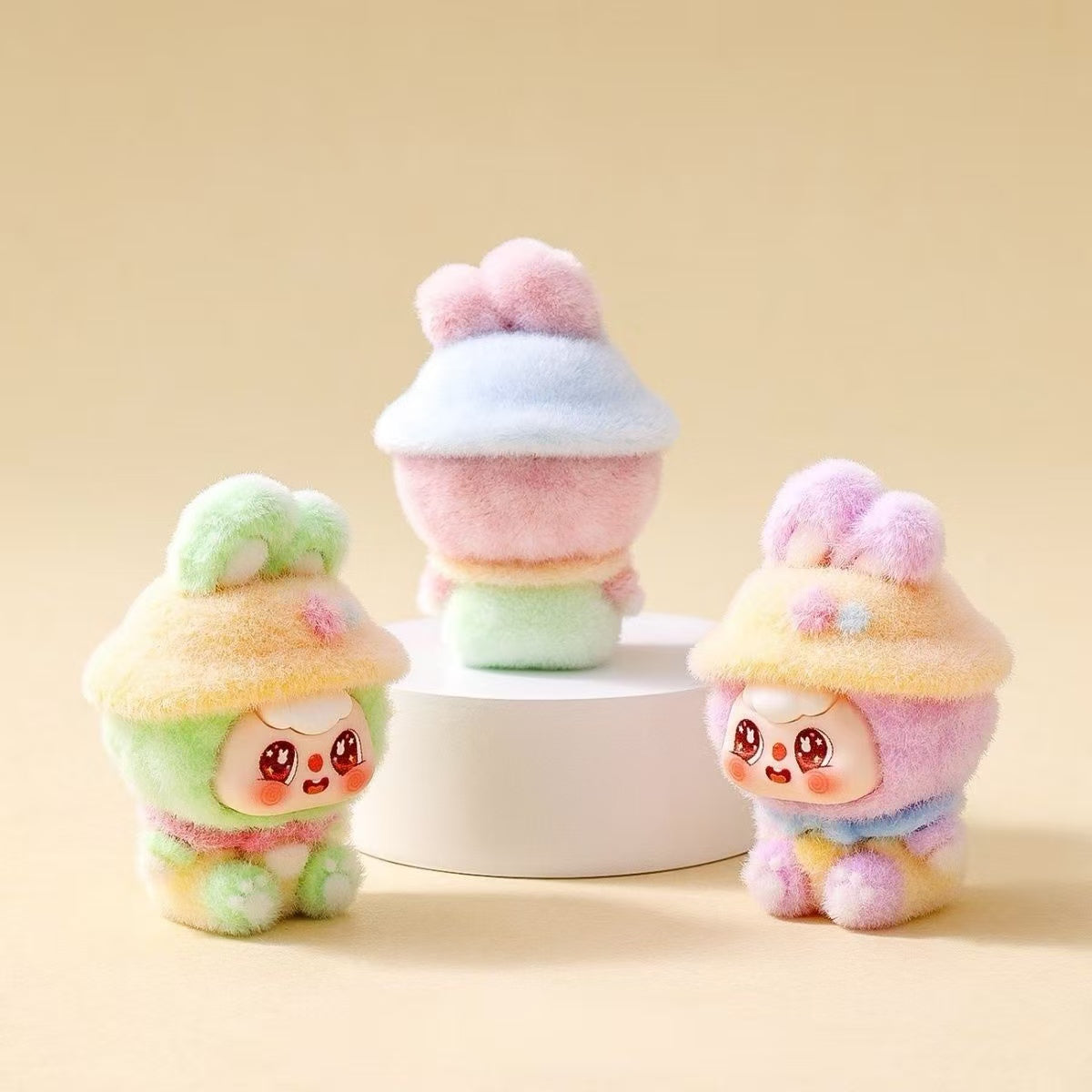 Flocked Star Hat Little Bunny Cute Figurine, Adorable Rabbit, Desktop Decoration, Trendy Toy Doll, Creative Gift, Wholesale