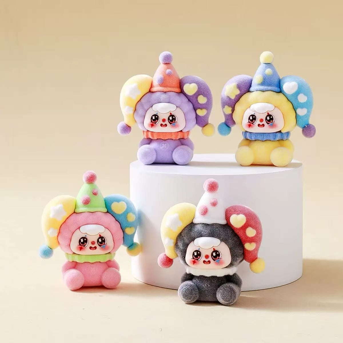 Flocked Clown Circus Cute Figurine, Cartoon Adorable Desktop Decoration, Trendy Toy Doll, Creative Gift, Wholesale
