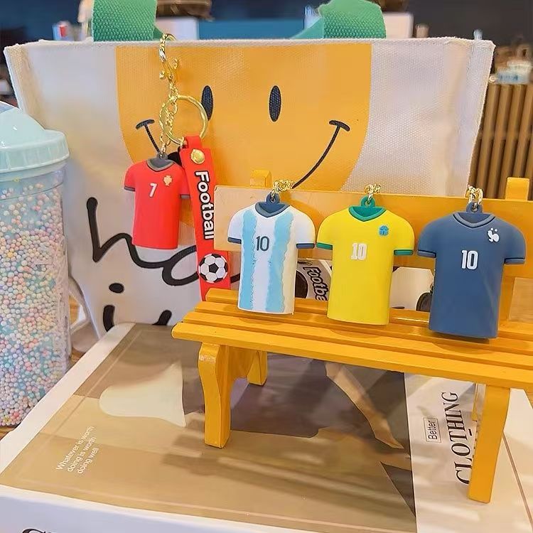 3D ! Soccer jersey keychain, pendant, World Cup car key, bag charm, NBA creative gift, Cristiano Ronaldo, Messi