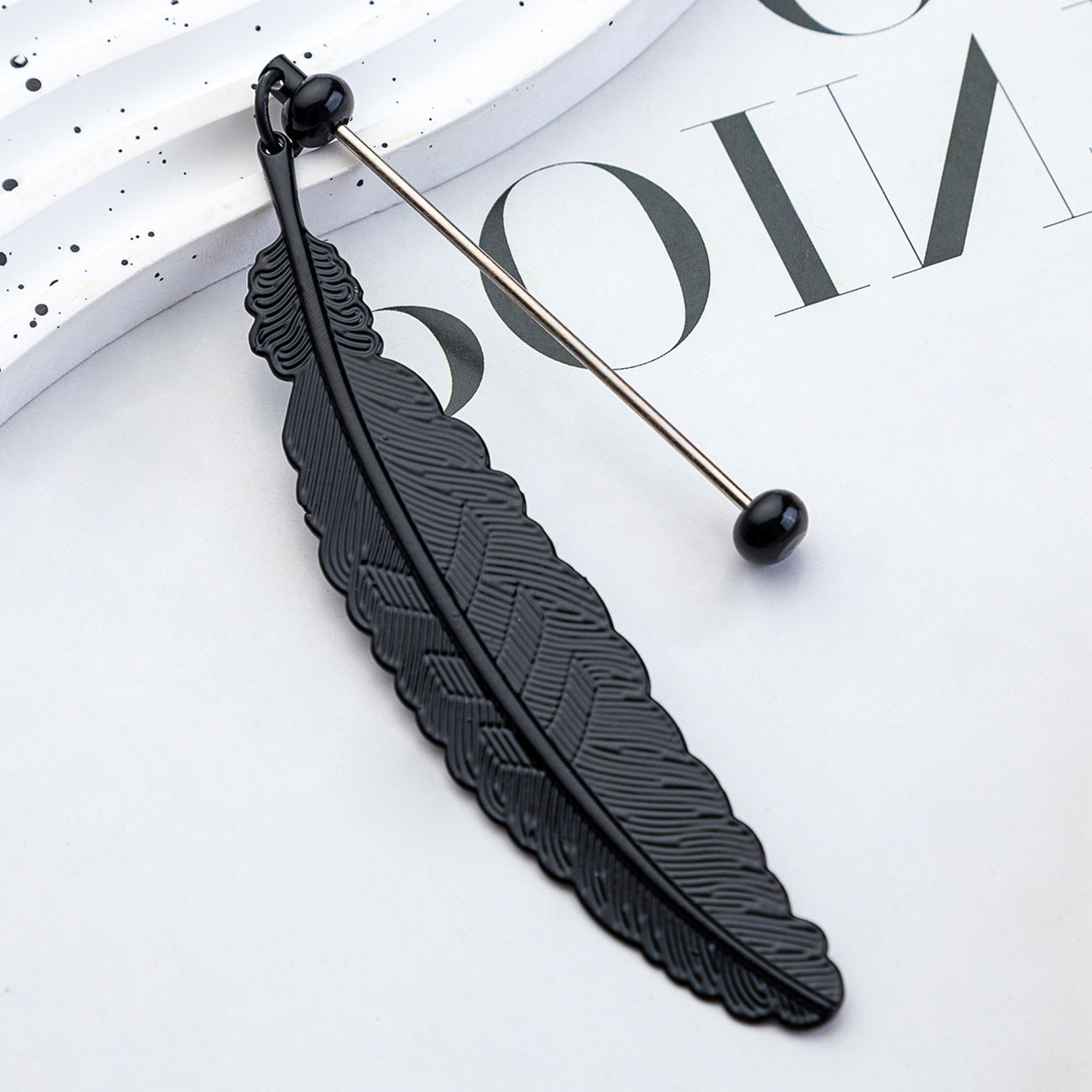 14-Color DIY feather bookmark, cartoon pendant, reading mark page holder 19.6 * 2.4cm