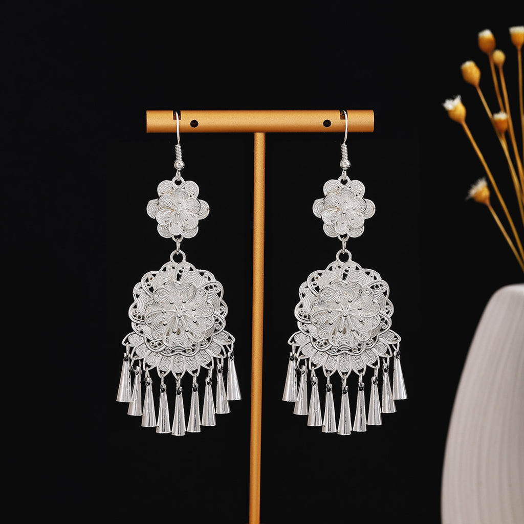 E6,Miao silver earrings
