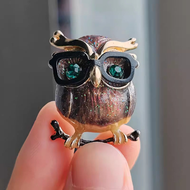 30-Type diamond-encrusted tulip, rose and other brooches