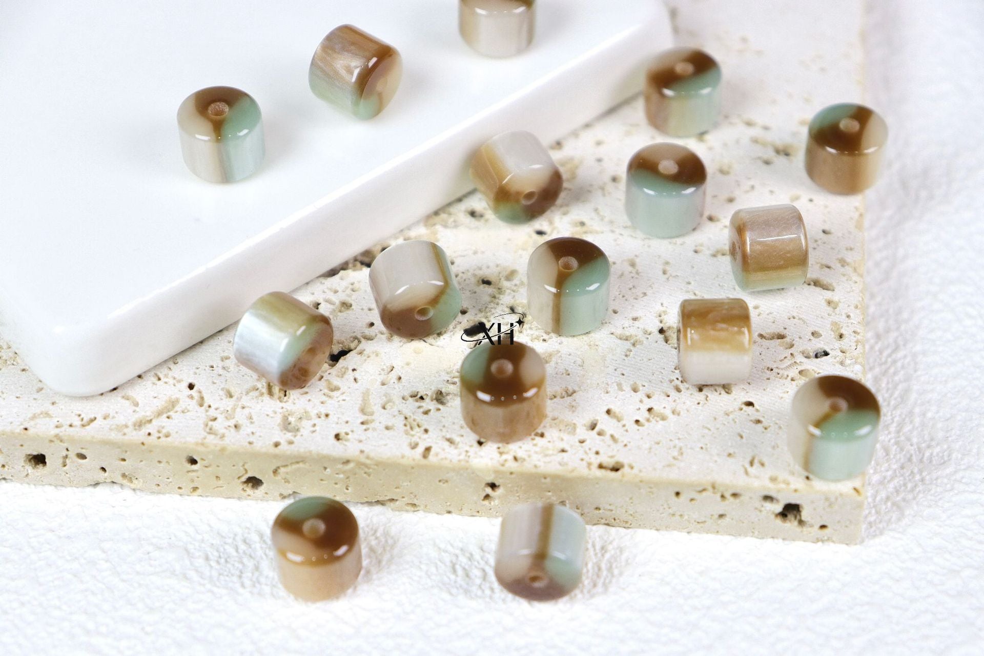 NO.8 Three in one Colors Resin Beads B 三分春桶珠