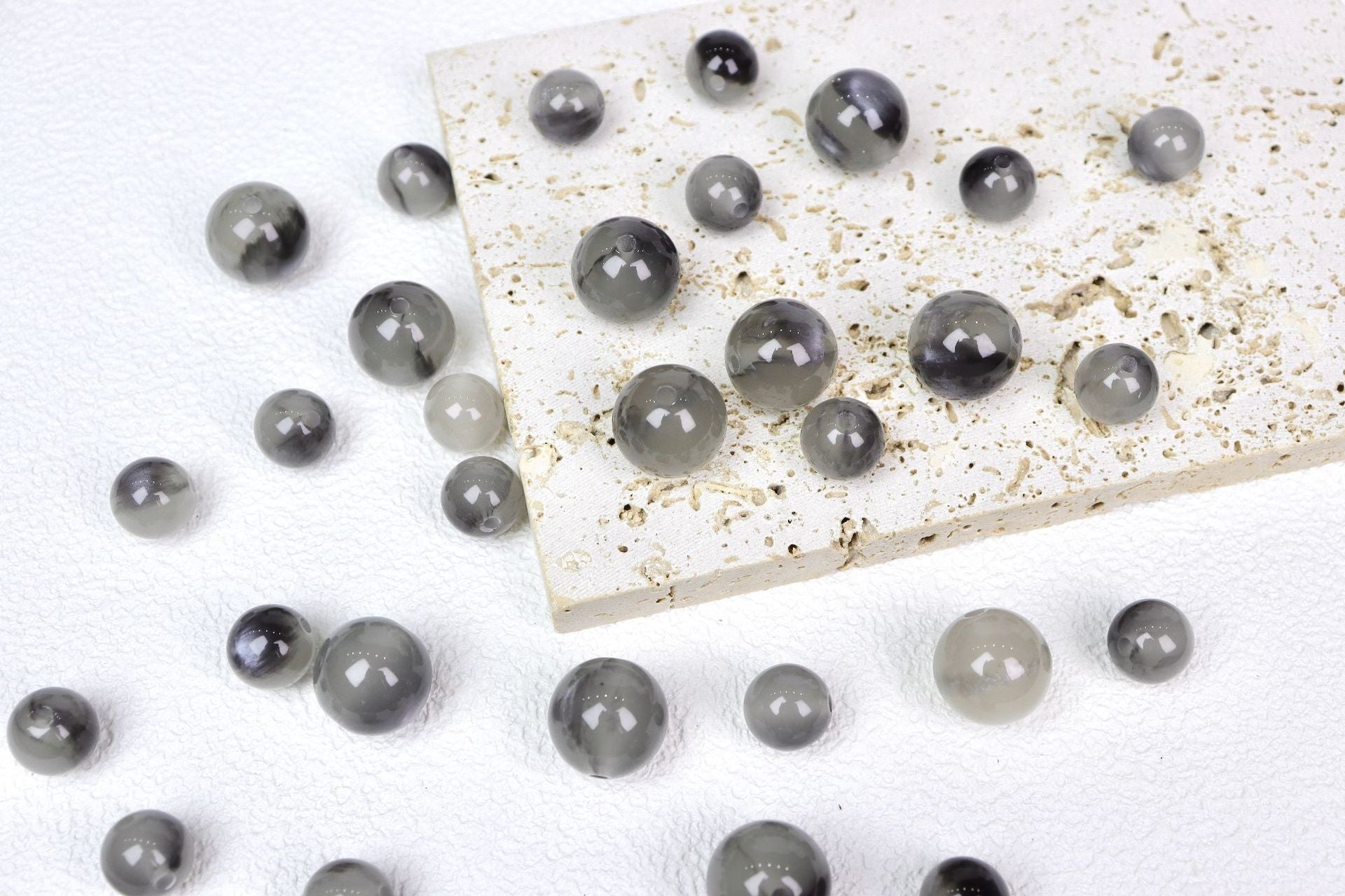 NO.1 Glow-in-the-dark  Resin Beads A 夜光玲珑