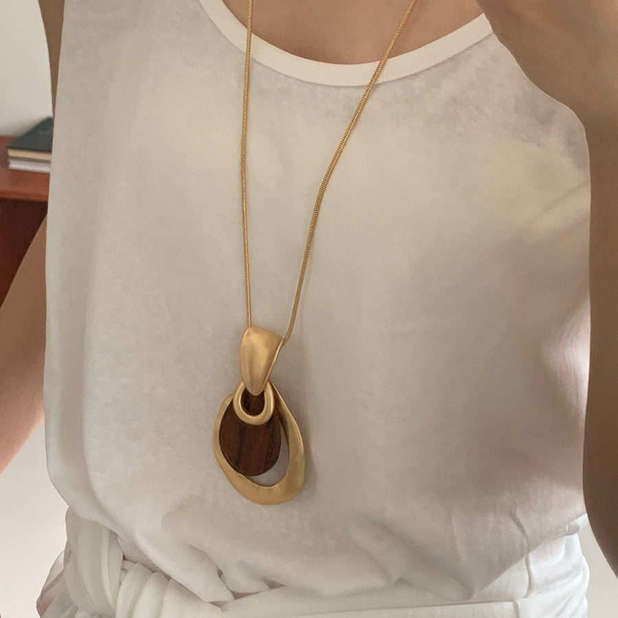 N1,Pendant necklace with long flowing chain