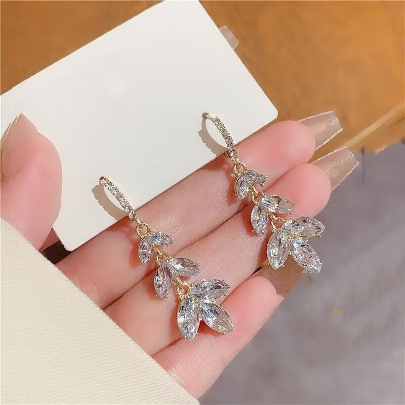 E14,925 Silver Needle Earrings B