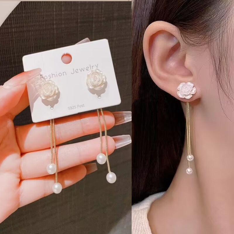 E12,925 Silver Needle Geometric Pearl Earrings G
