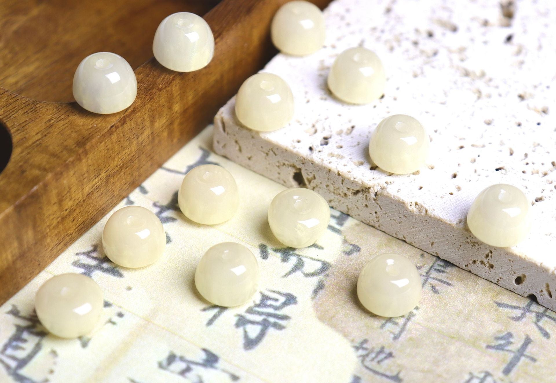 NO.24 Apple Resin beads 苹果珠子