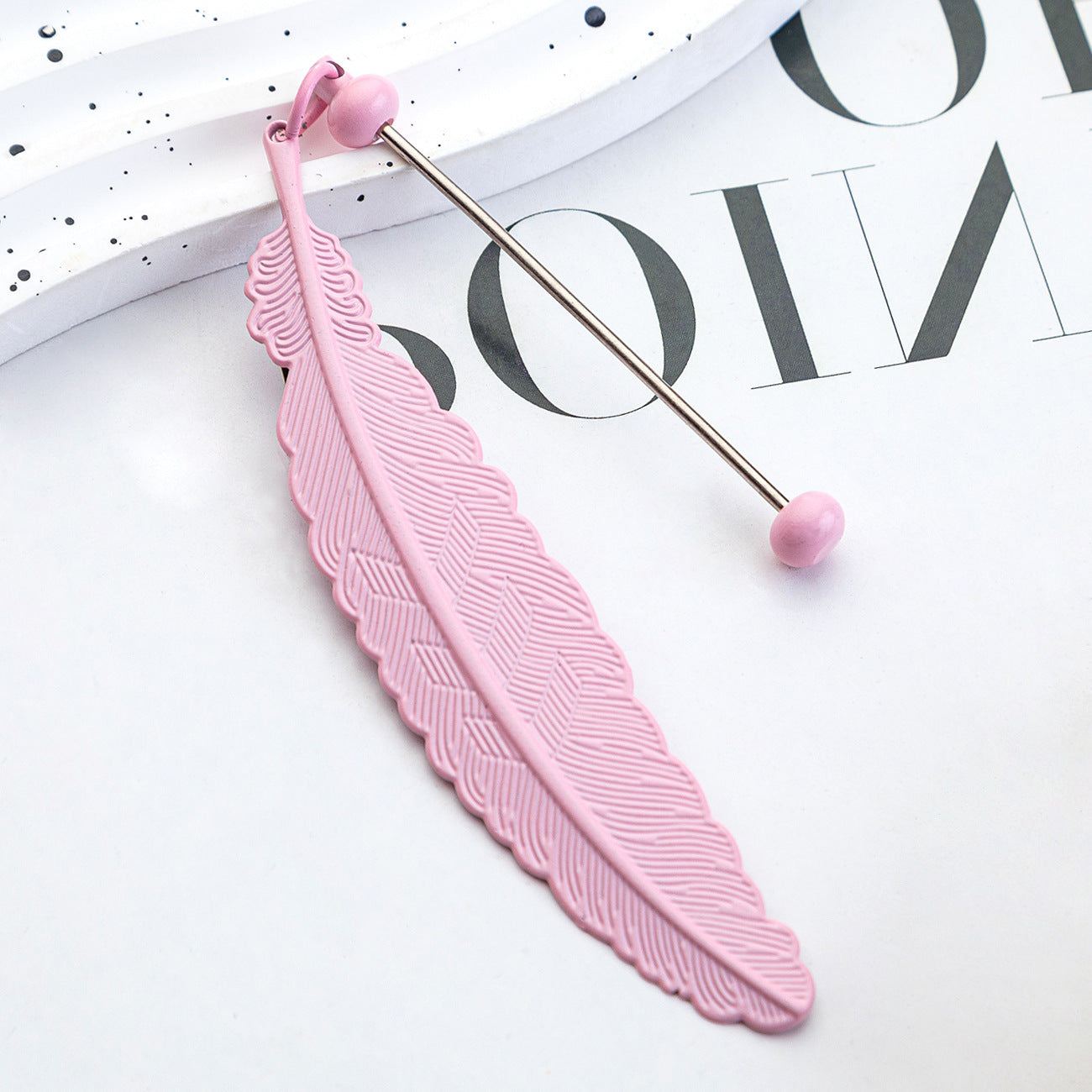 14-Color DIY feather bookmark, cartoon pendant, reading mark page holder 19.6 * 2.4cm