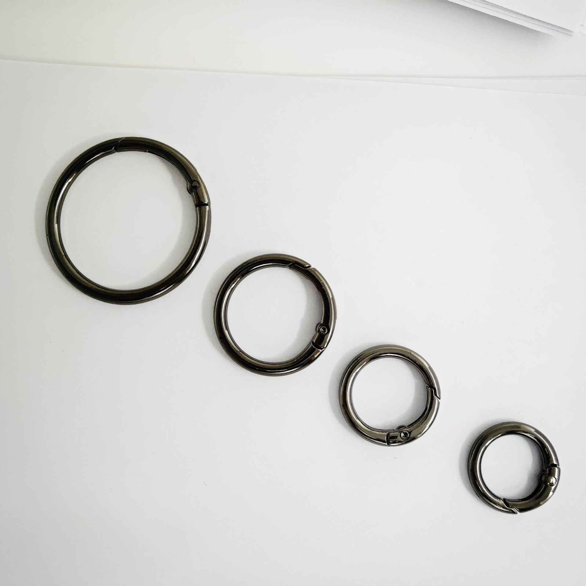 MOQ10PCS Zinc alloy spring buckle