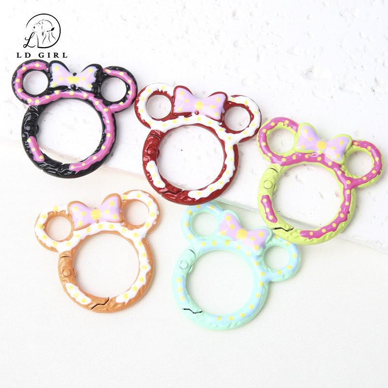 A bow Mickey spring buckle, split ring