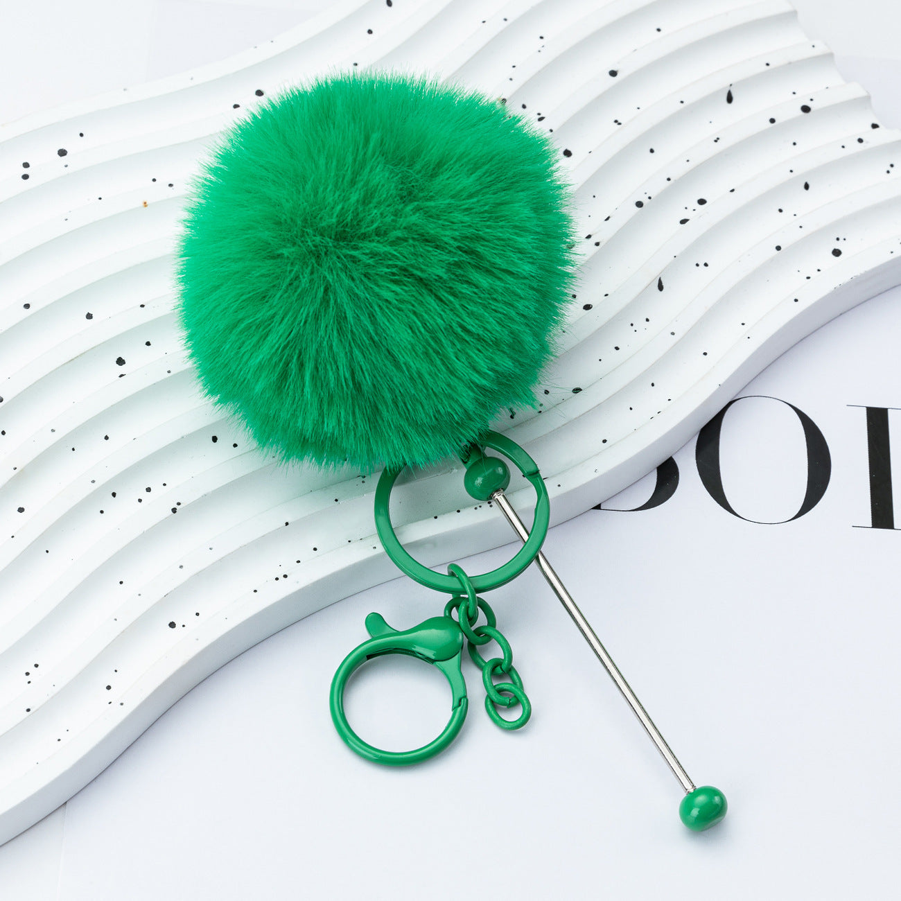 DIY beaded hairball keychain, creative plush keychain