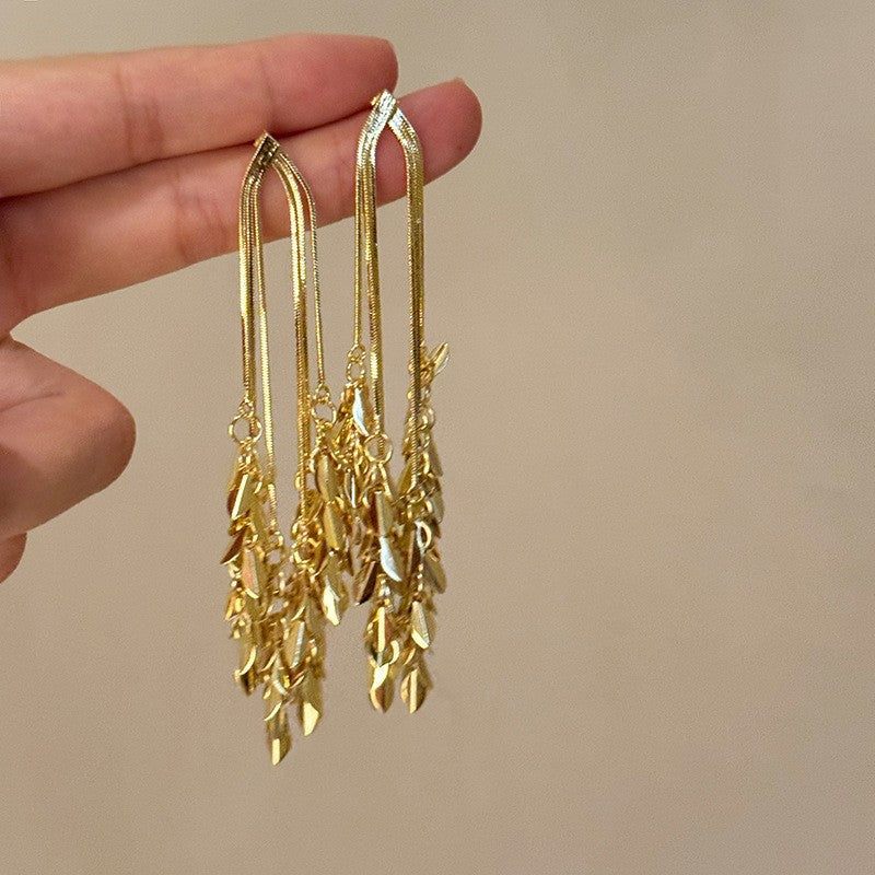 E7,earrings