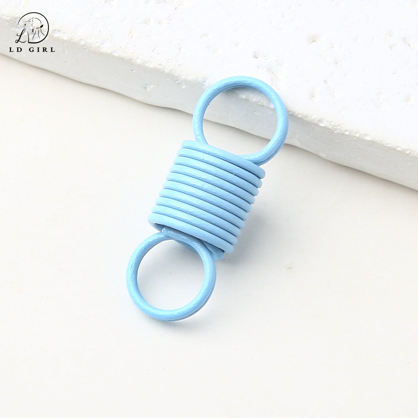 A tension spring connecting buckle, tension spring buckle, keychain pendant, spiral tension spring DIY jewelry accessories