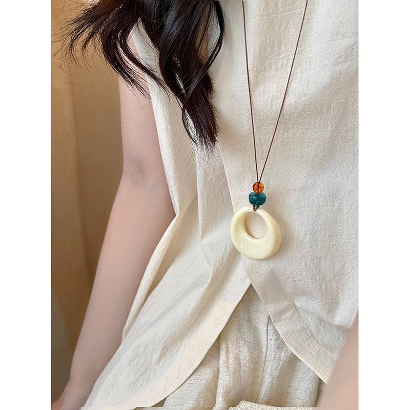 N1,Pendant necklace with long flowing chain