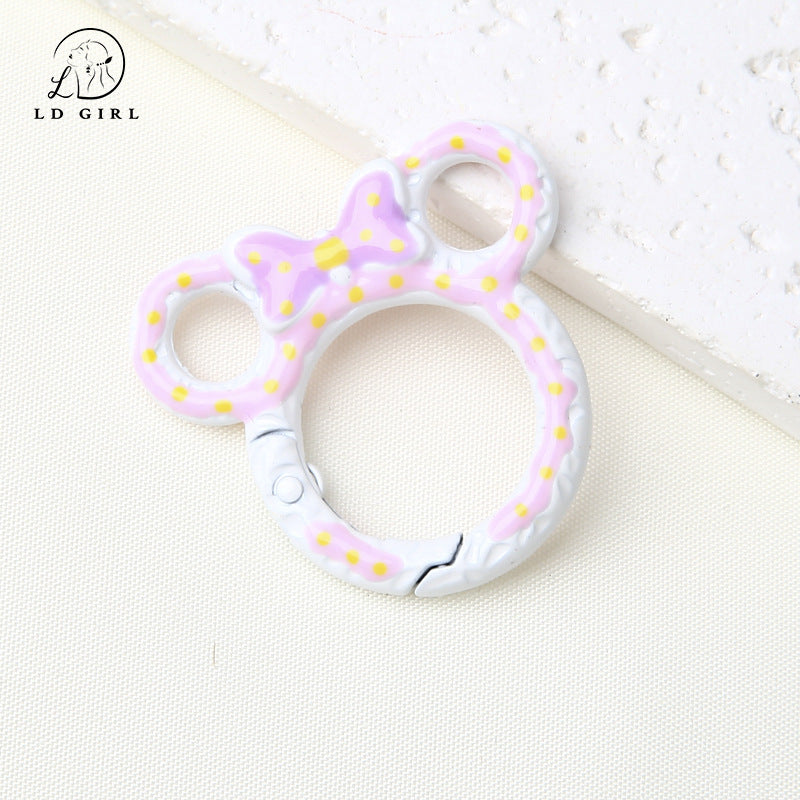 A bow Mickey spring buckle, split ring