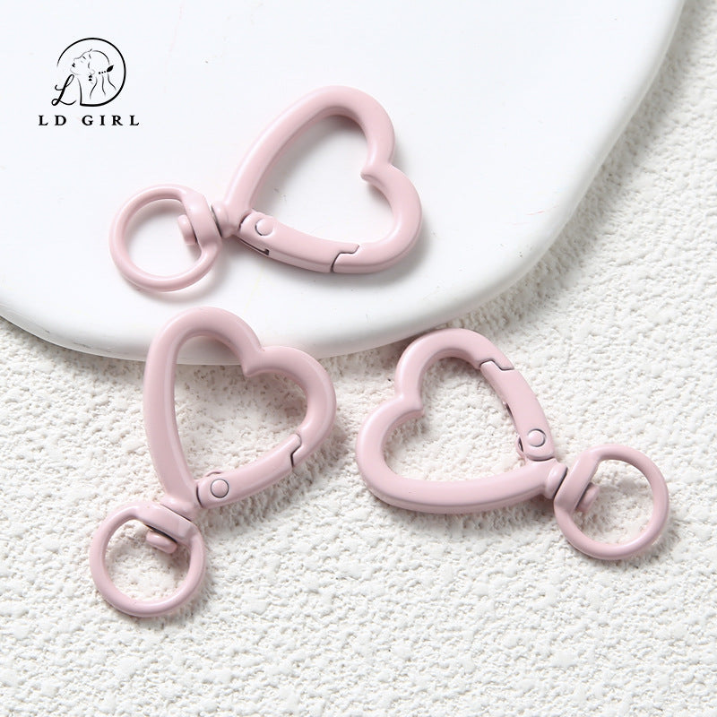 A love keychain, DIY luggage buckle, jewelry accessories materials