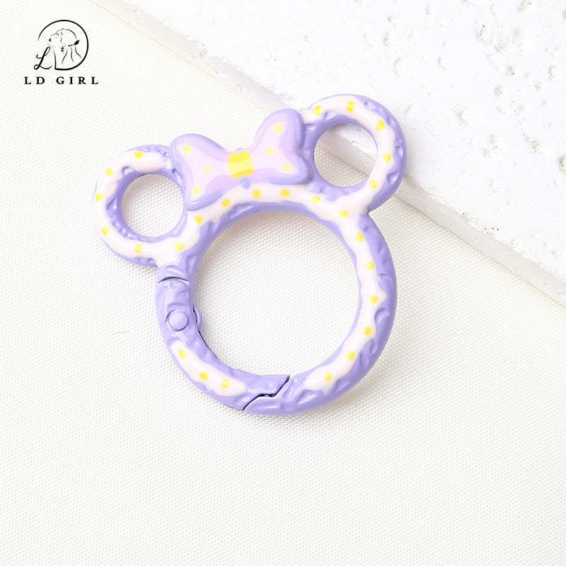 A bow Mickey spring buckle, split ring