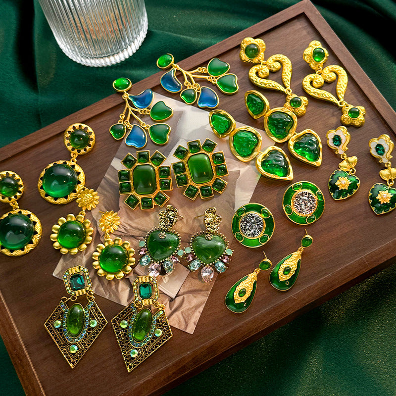 E2,earrings