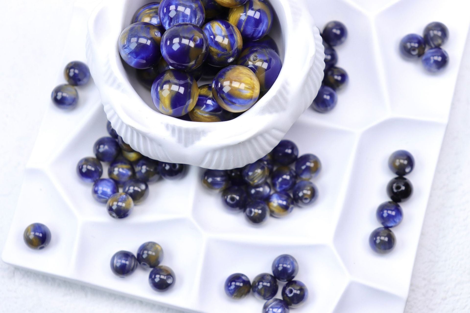 NO.14 Oil painting style resin beads 敦煌