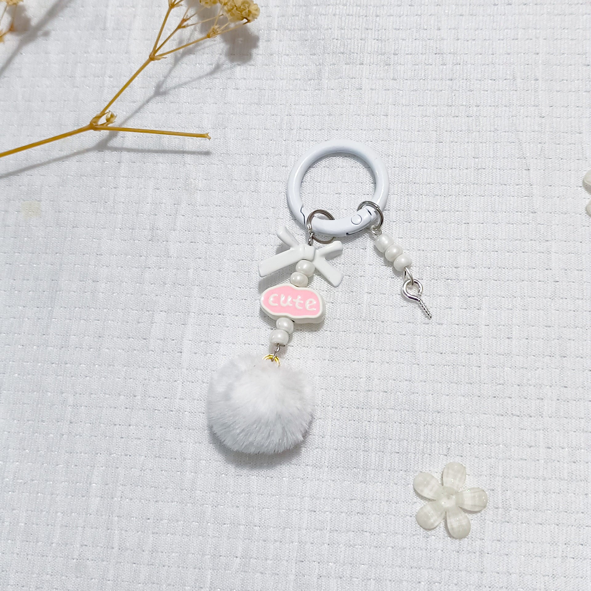 Color hairball keychain, mobile phone chain, DIY bag pendant car keychain