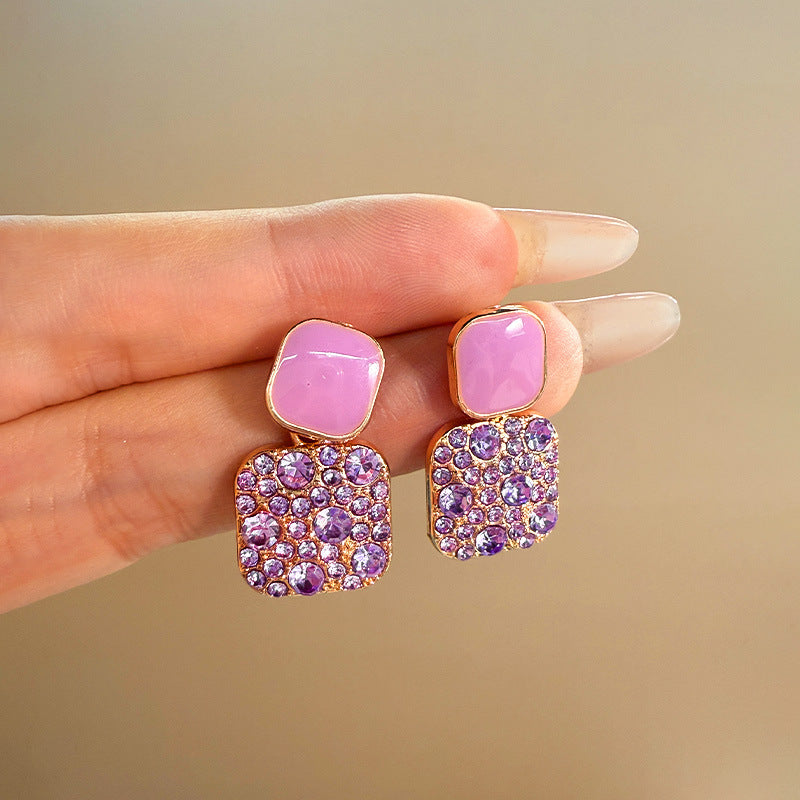 E1, Earrings