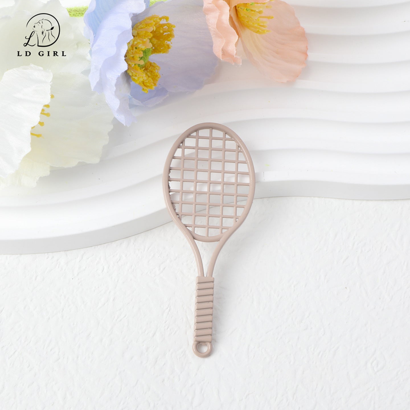 A tennis racket, badminton pendant, jewelry accessories, DIY bracelet, keychain