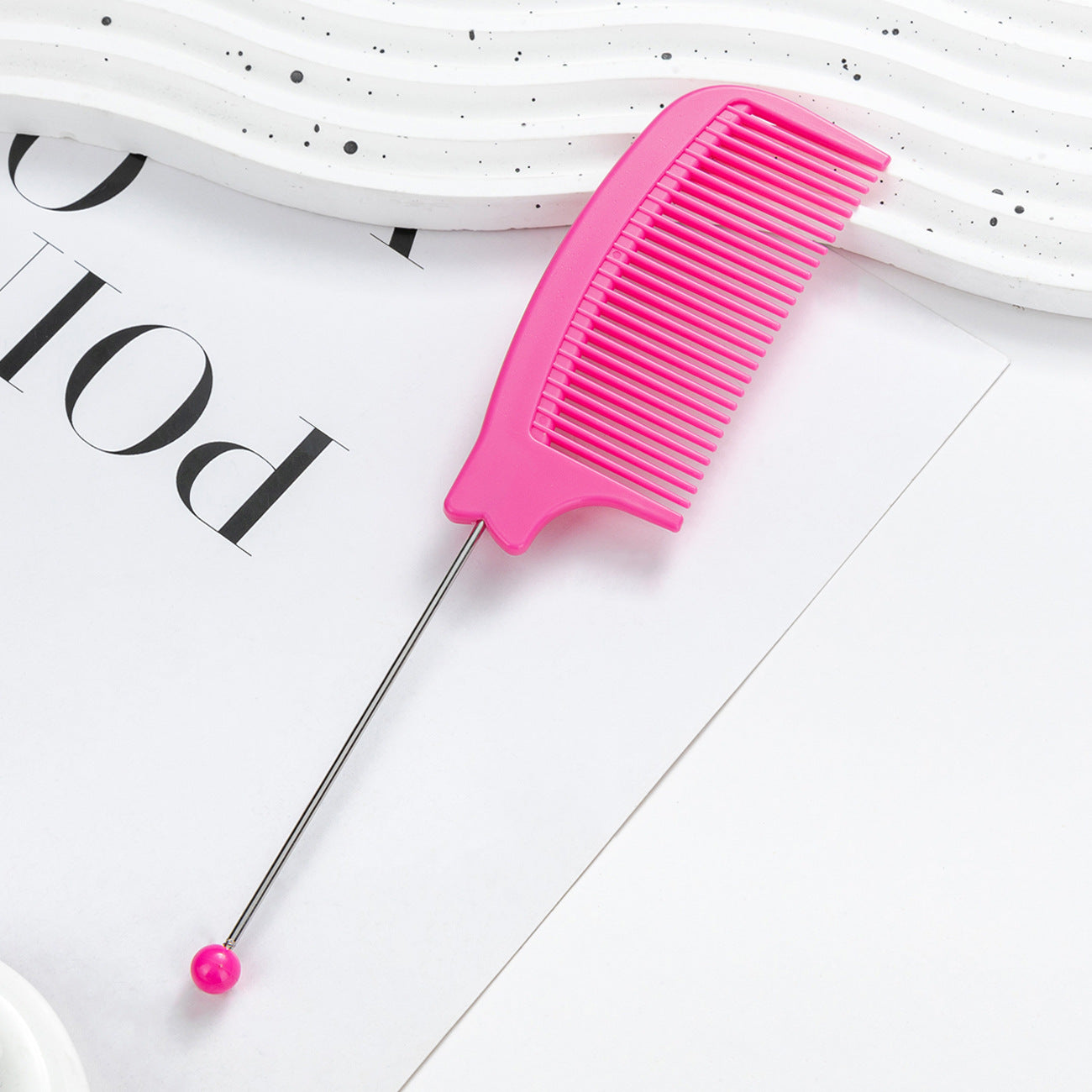 DIY multicolor beaded comb