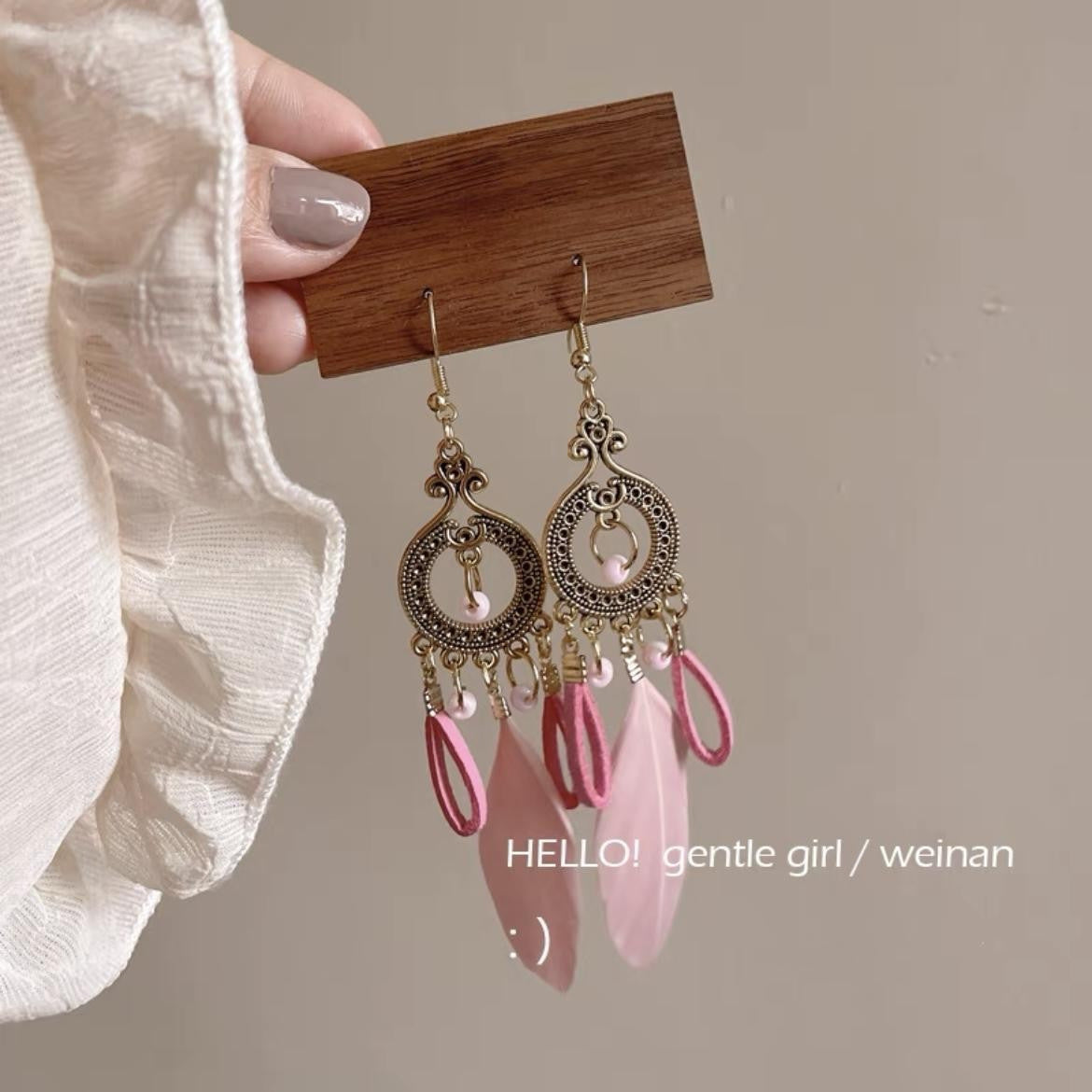 E5, earrings