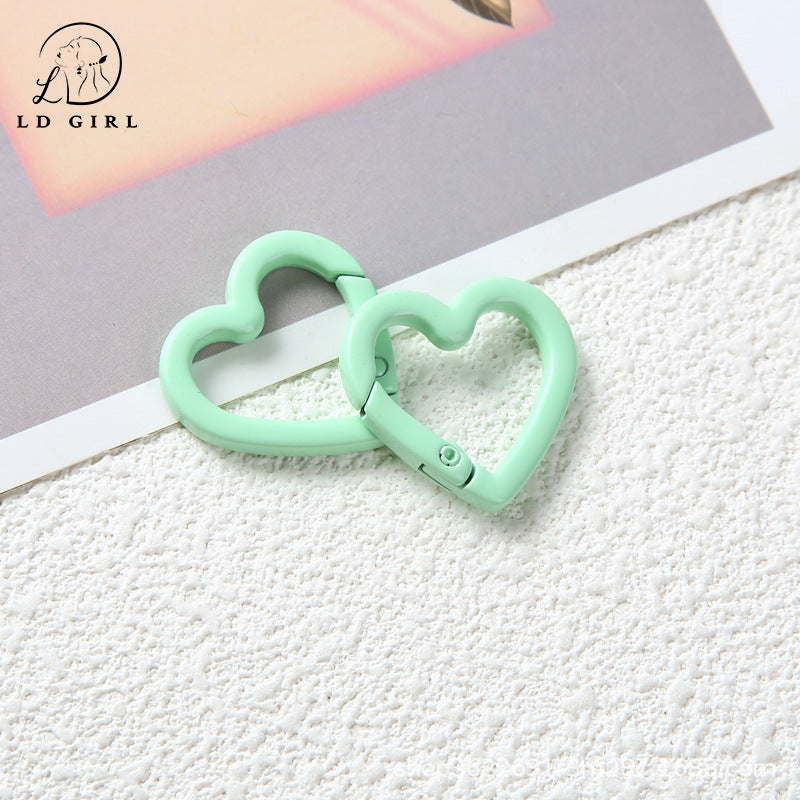 A heart-shaped spring chain, keychain
