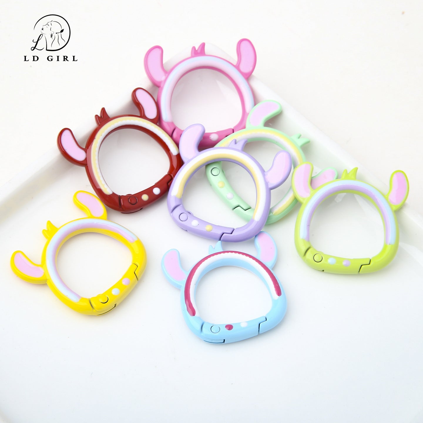A small boy head spring buckle DIY handmade accessories