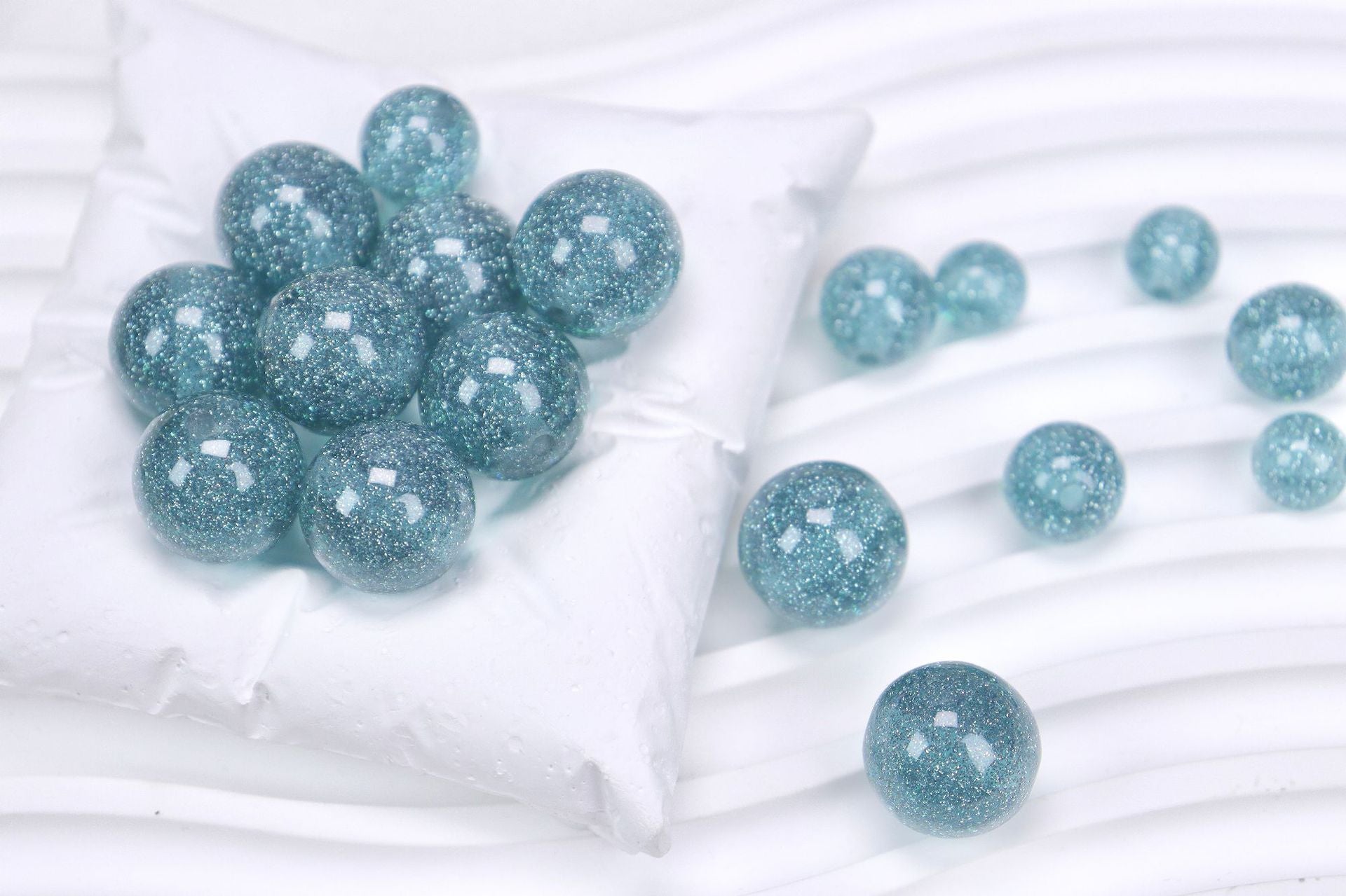 NO.18 Super Sparkly Diamond Resin Beads 钻砂