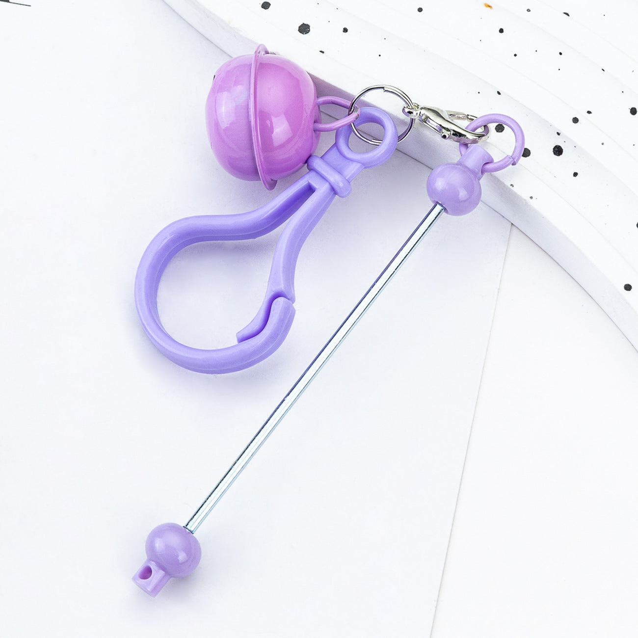 15-Color DIY bell keychain, handmade beaded color keychain, cute accessories, bag pendant, plastic keychain.