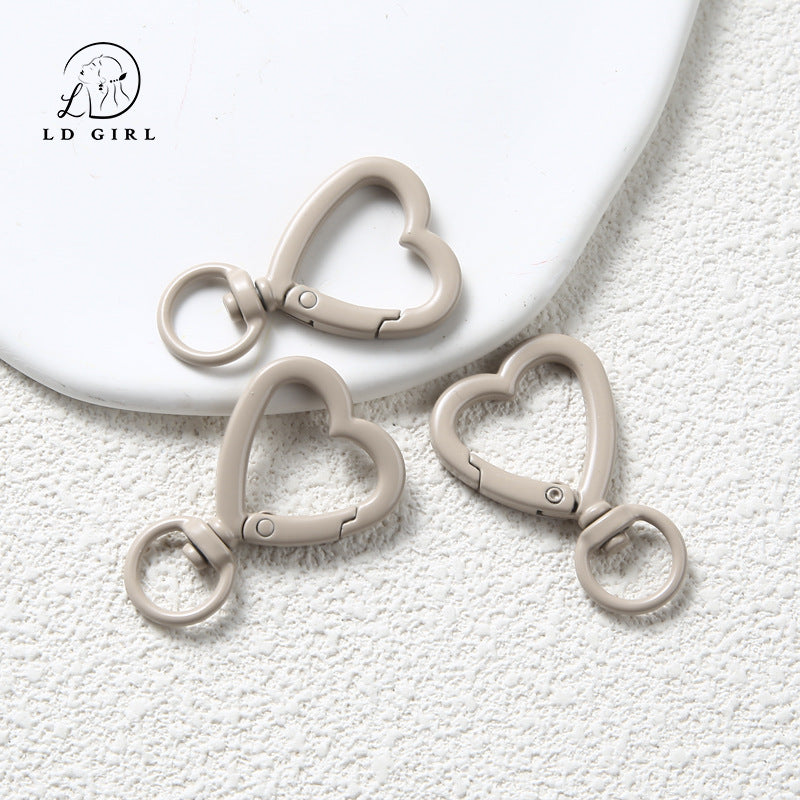 A love keychain, DIY luggage buckle, jewelry accessories materials