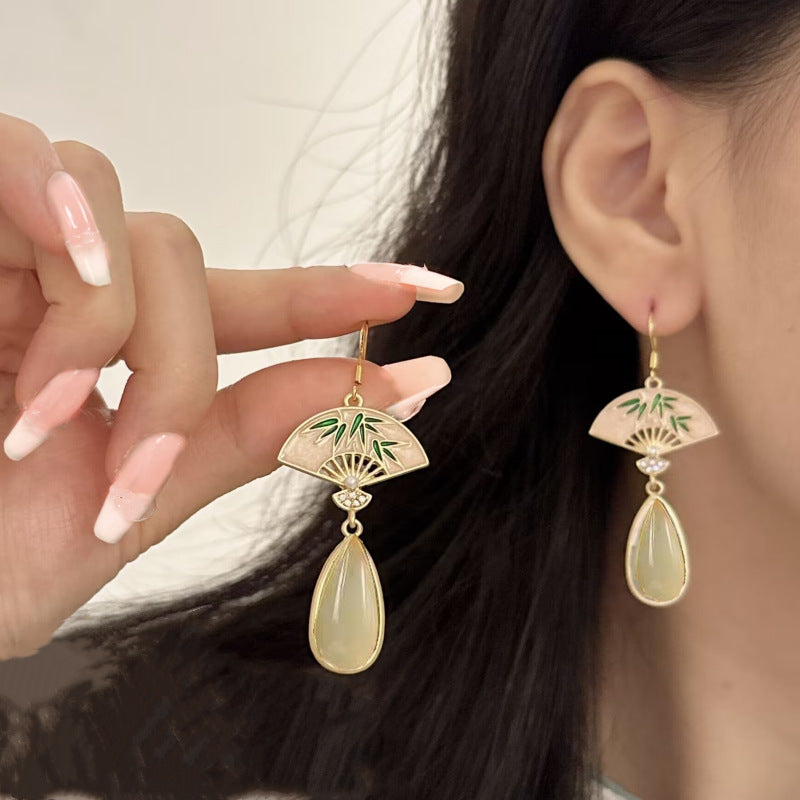 E12,925 Silver Needle Geometric Pearl Earrings G