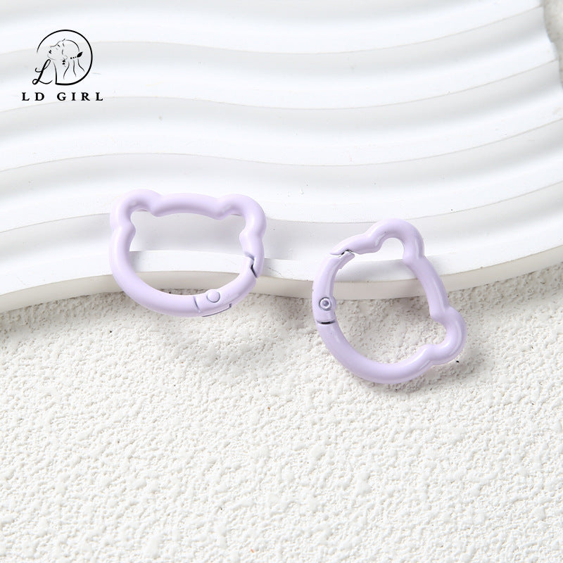 A bear spring buckle, split ring