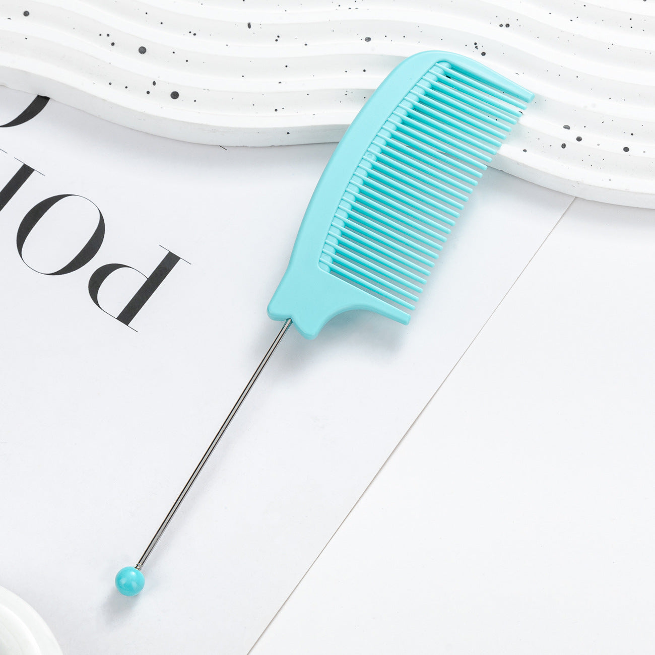 DIY multicolor beaded comb