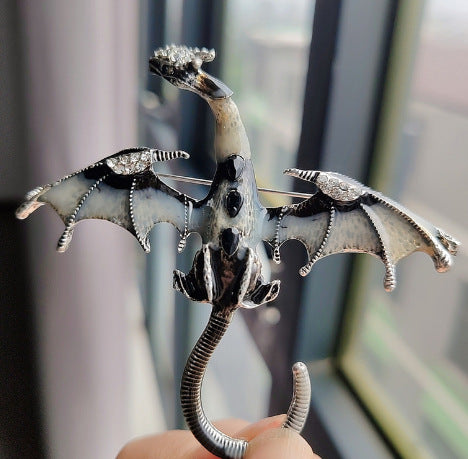 30-Type diamond-encrusted tulip, rose and other brooches