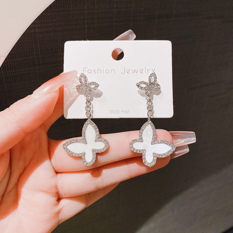 E14,925 Silver Needle Earrings B