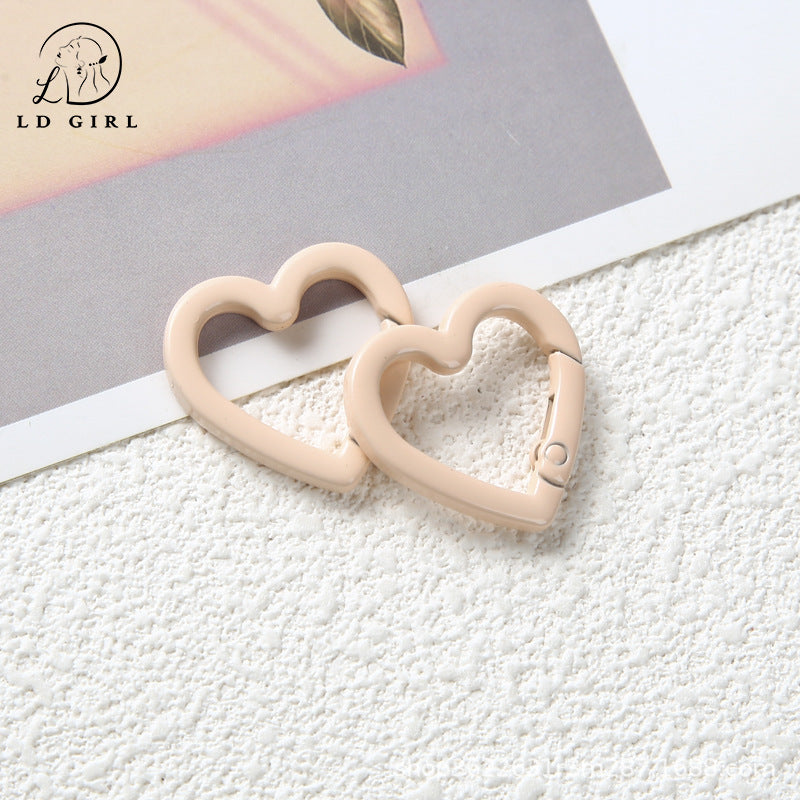 A heart-shaped spring chain, keychain