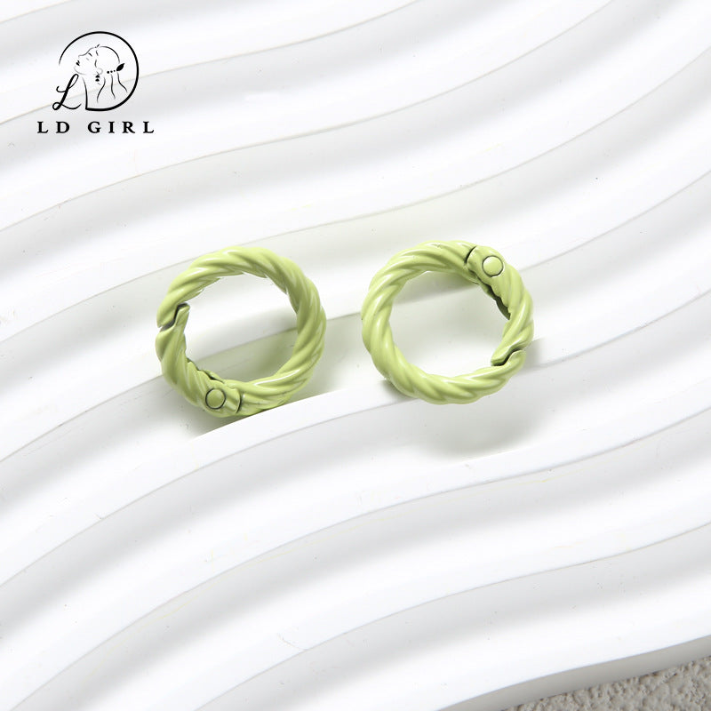 A twist spring chain, DIY keychain