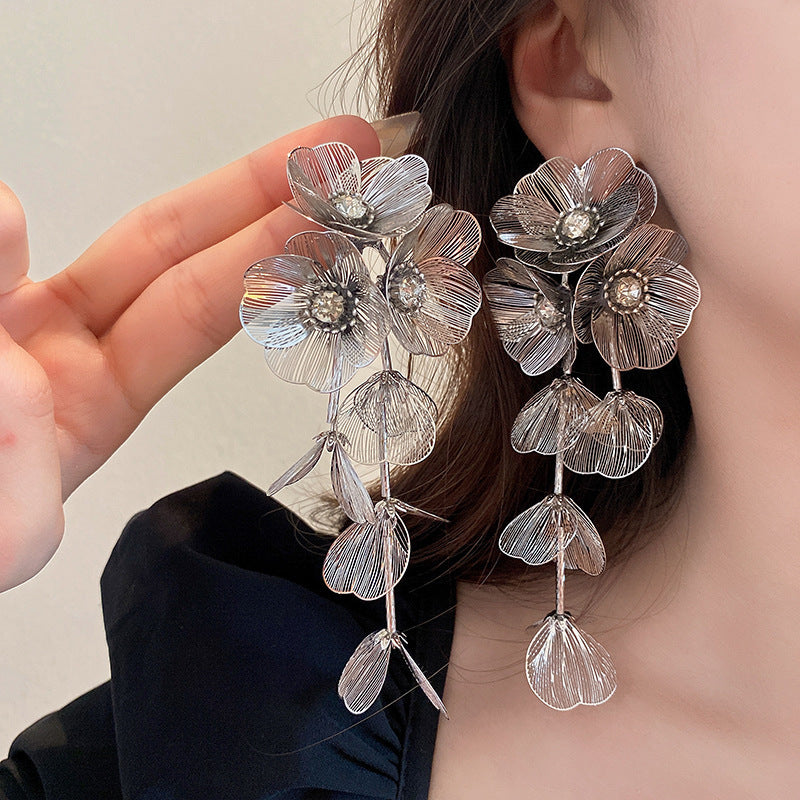 E8,earrings