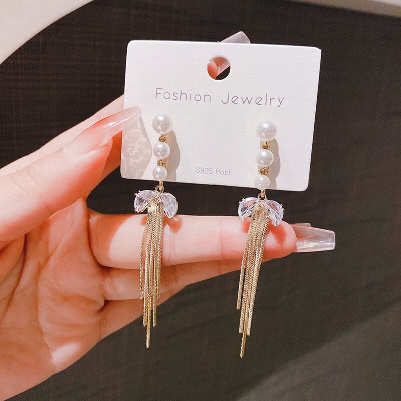 E12,925 Silver Needle Geometric Pearl Earrings G