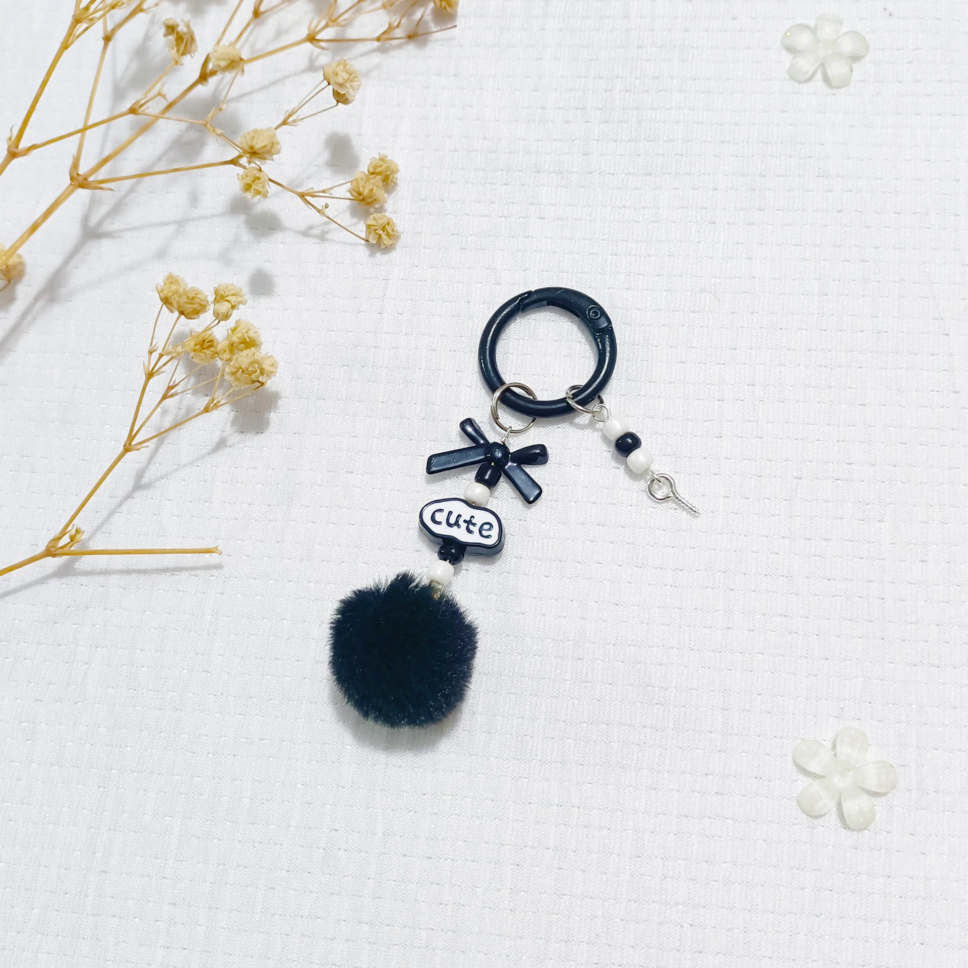 Color hairball keychain, mobile phone chain, DIY bag pendant car keychain