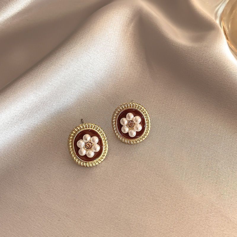 E11,earrings