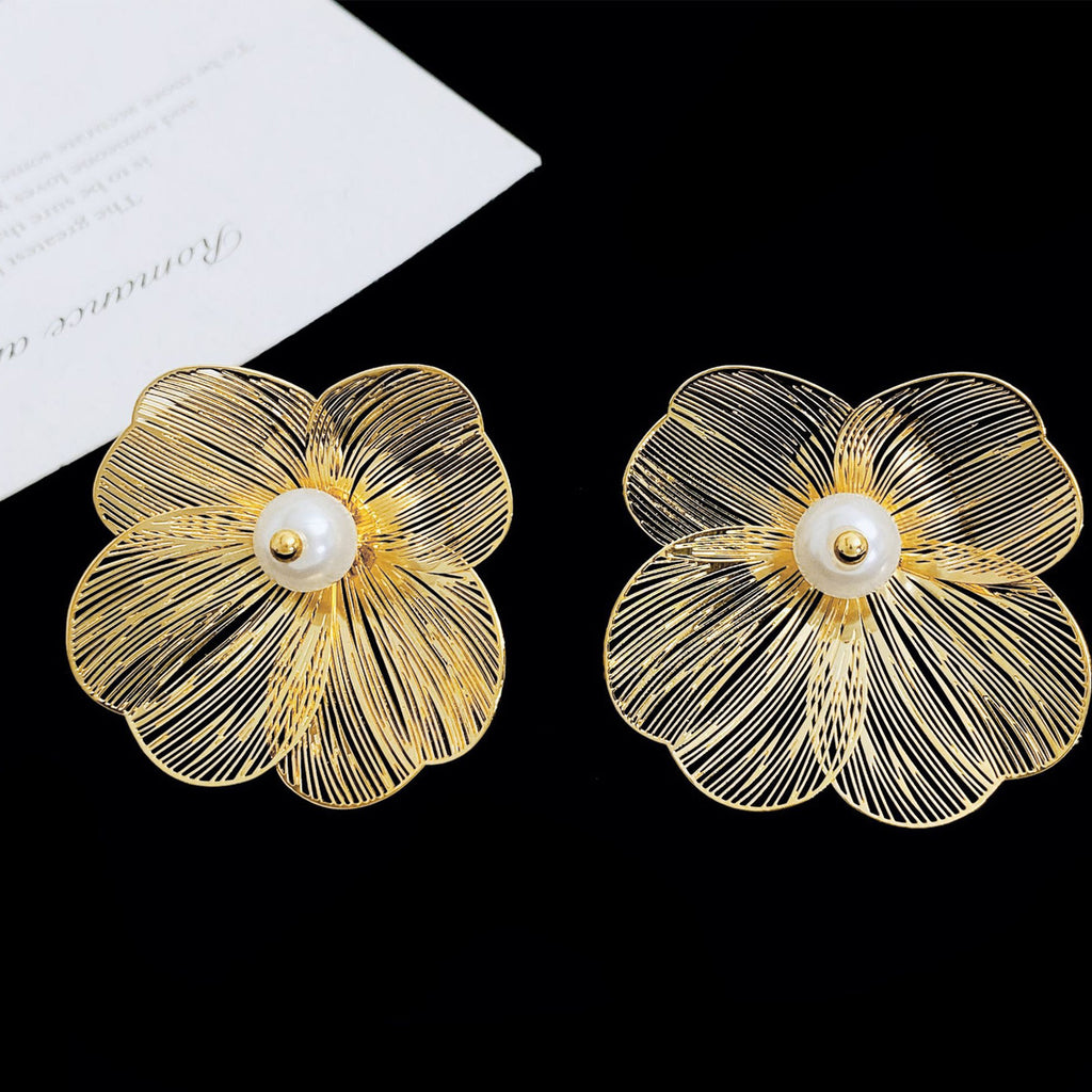 E8,earrings
